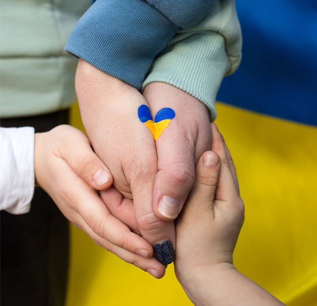 Ukraine_Heart_Hands_Crop Ukraine_Heart_Hands_Crop